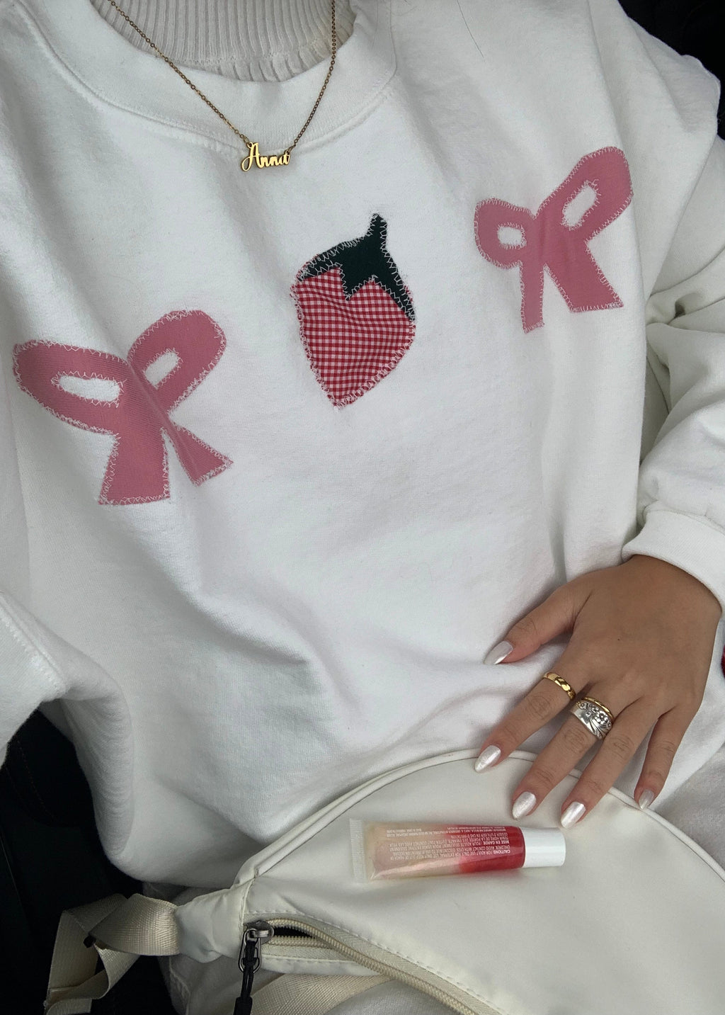 Berries & Bows Sweatshirt